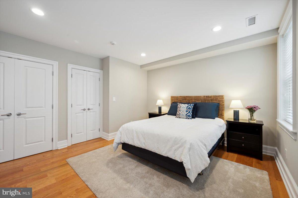 1708 Rittenhouse Square Philadelphia, PA 19103 - Photo 28 of 35