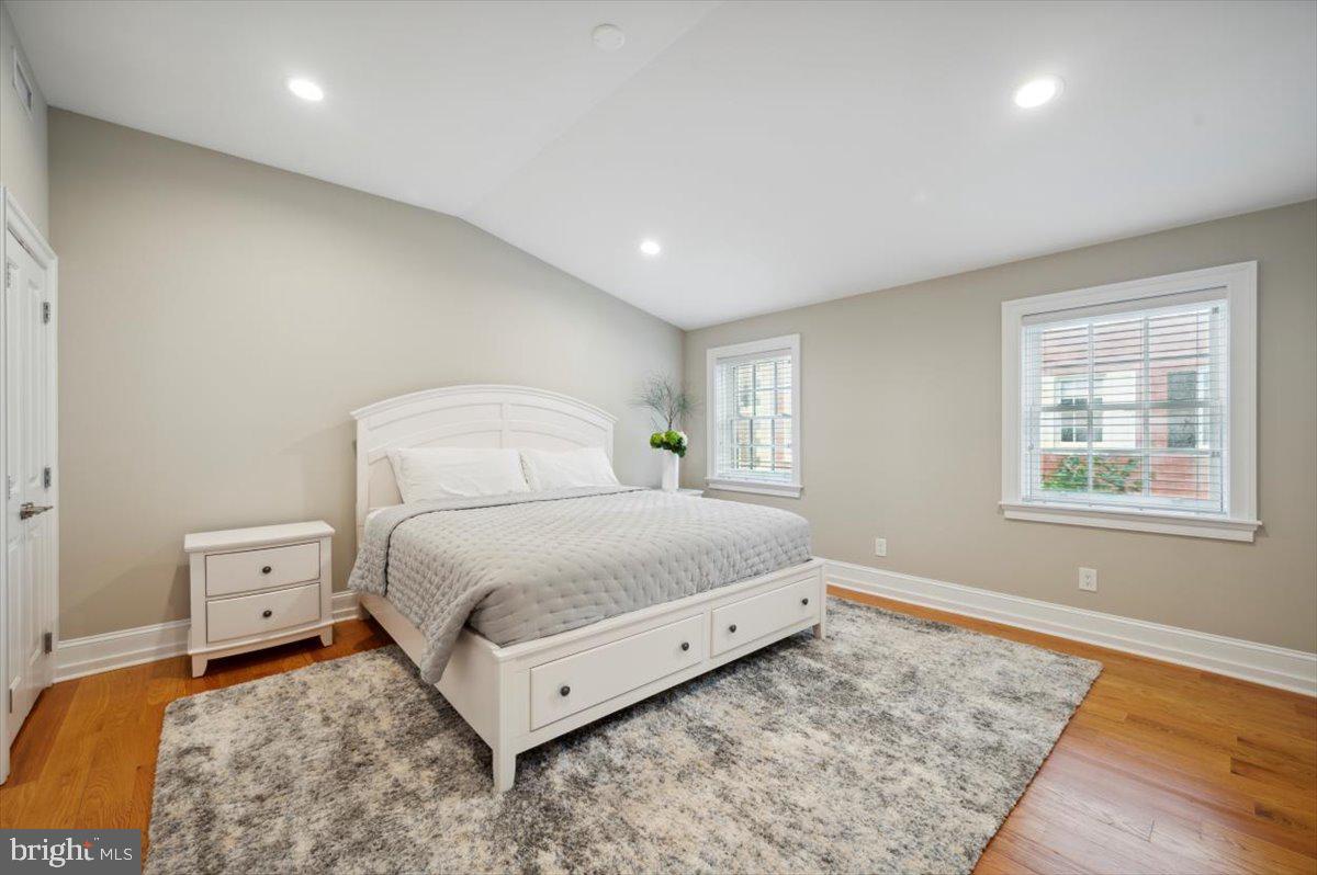 1708 Rittenhouse Square Philadelphia, PA 19103 - Photo 30 of 35