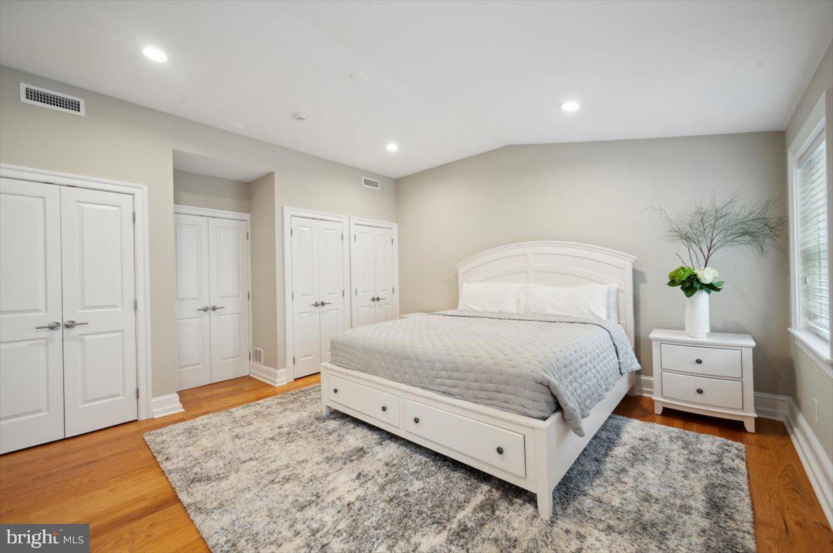 1708 Rittenhouse Square Philadelphia, PA 19103 - Photo 31 of 35