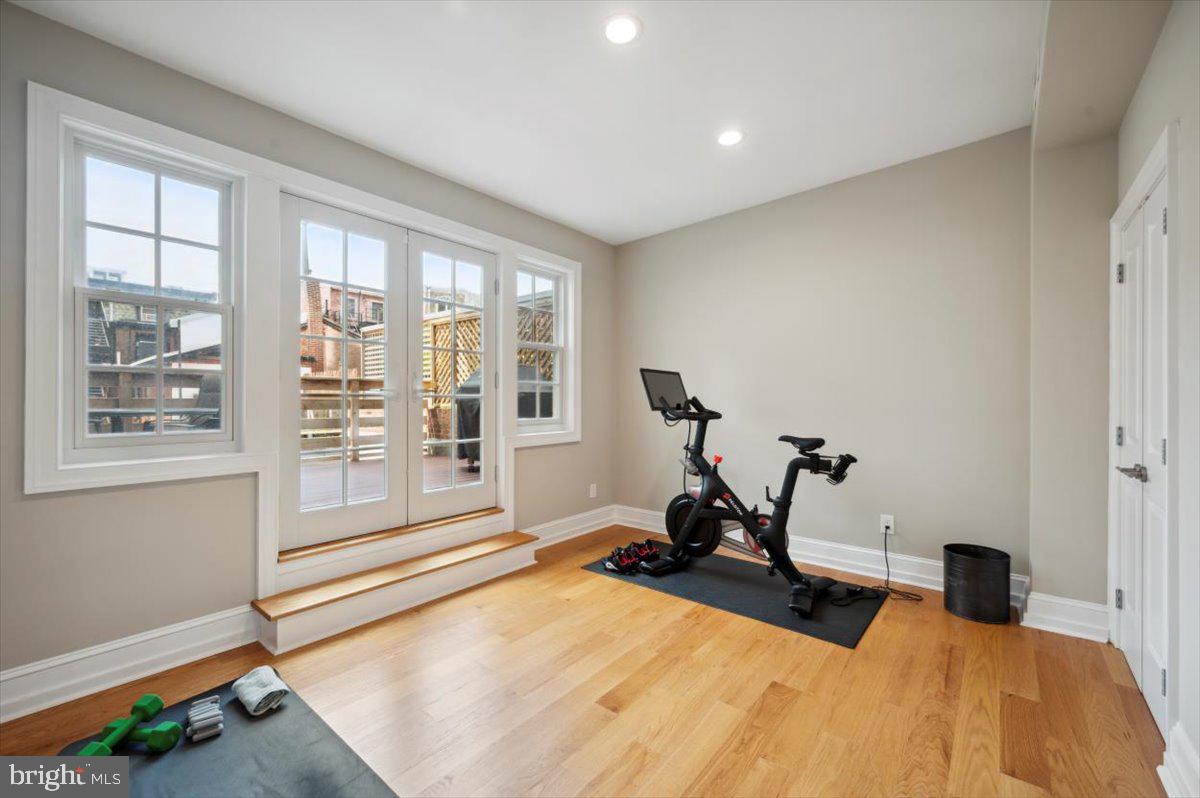 1708 Rittenhouse Square Philadelphia, PA 19103 - Photo 34 of 35