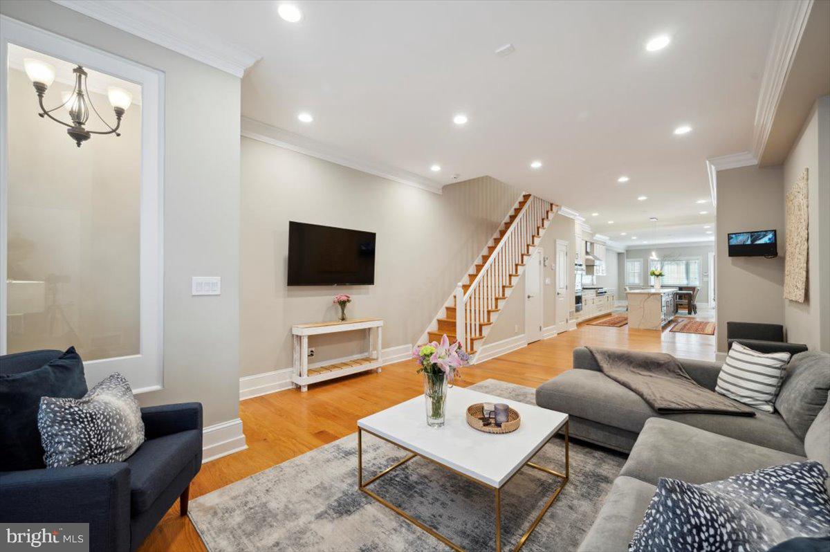 1708 Rittenhouse Square Philadelphia, PA 19103 - Photo 5 of 35