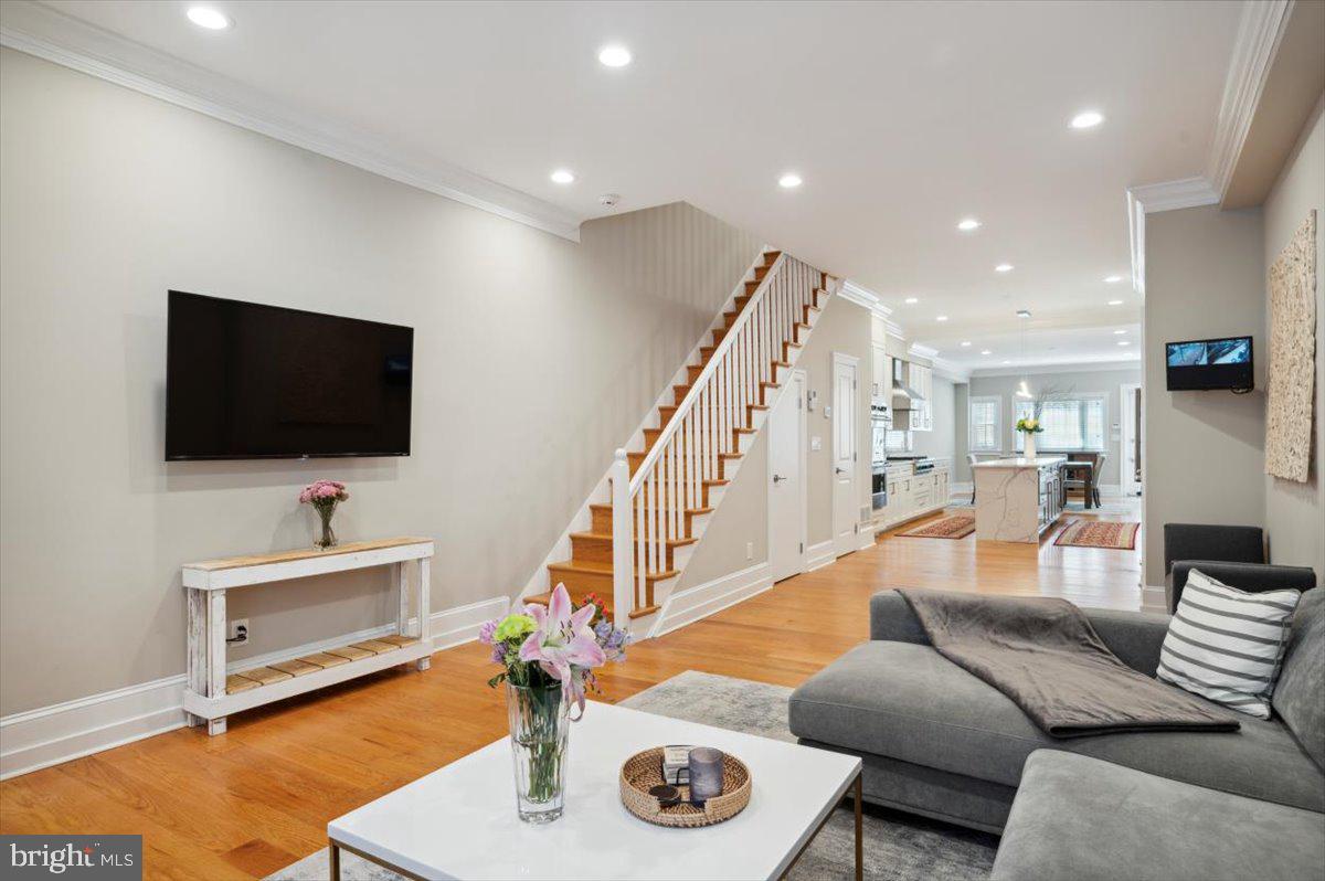 1708 Rittenhouse Square Philadelphia, PA 19103 - Photo 6 of 35