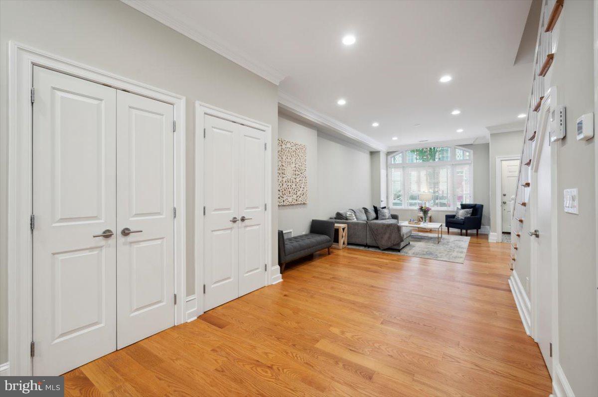 1708 Rittenhouse Square Philadelphia, PA 19103 - Photo 9 of 35