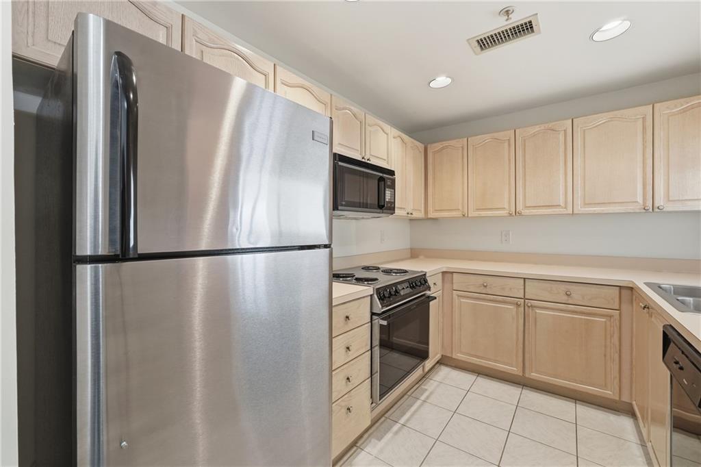 3475 Oak Valley Road Northeast, Unit 1610 Atlanta, GA 30326 - Photo 12 of 31