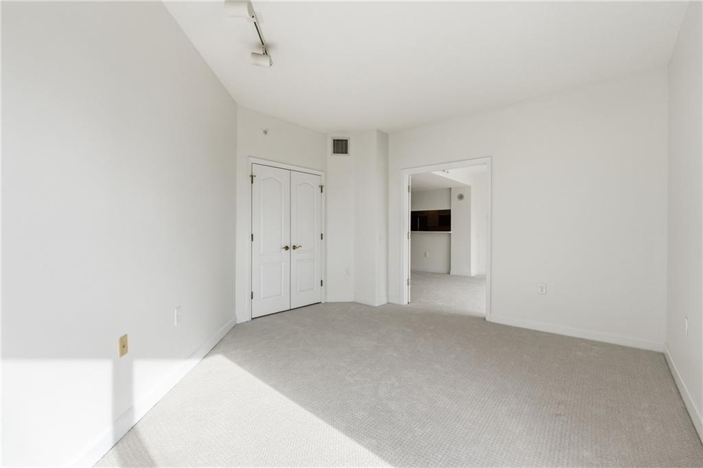 3475 Oak Valley Road Northeast, Unit 1610 Atlanta, GA 30326 - Photo 17 of 31