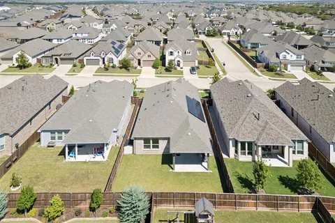 $468,000 | 4105 Silver Spur Court, Aubrey, TX 76227