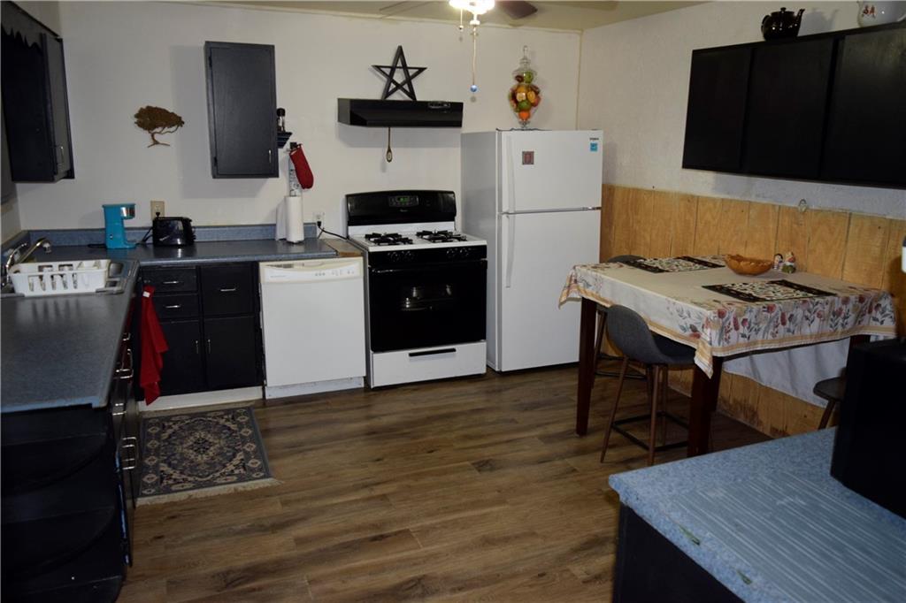 411 Rostraver Street Monessen, PA 15062 - Photo 9 of 26