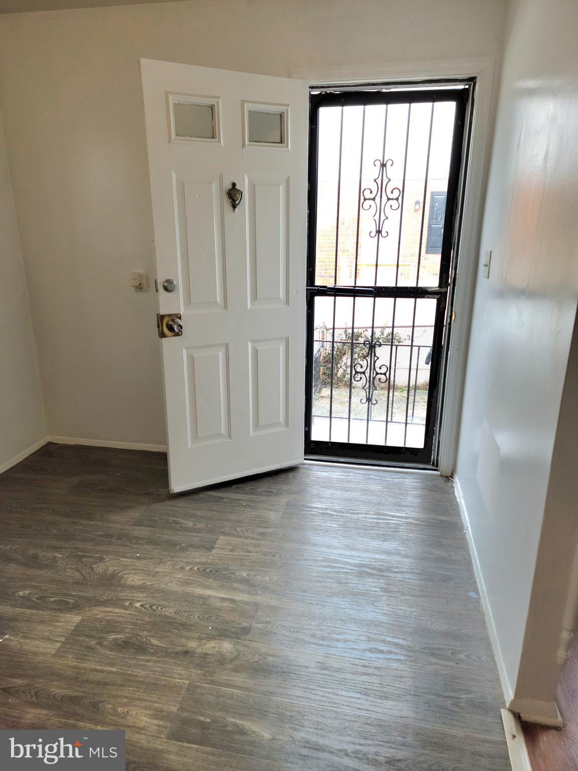 5674 Arnhem Road Baltimore, MD 21206 - Photo 4 of 28 Gallery Image 4