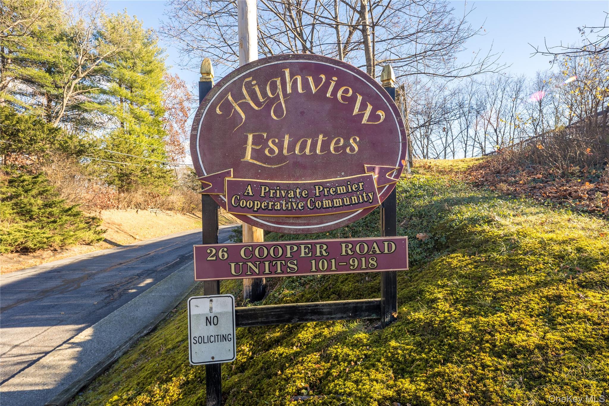 26 Cooper Road, Unit 914 Poughkeepsie, NY 12603 - Photo 18 of 19 View of community / neighborhood sign