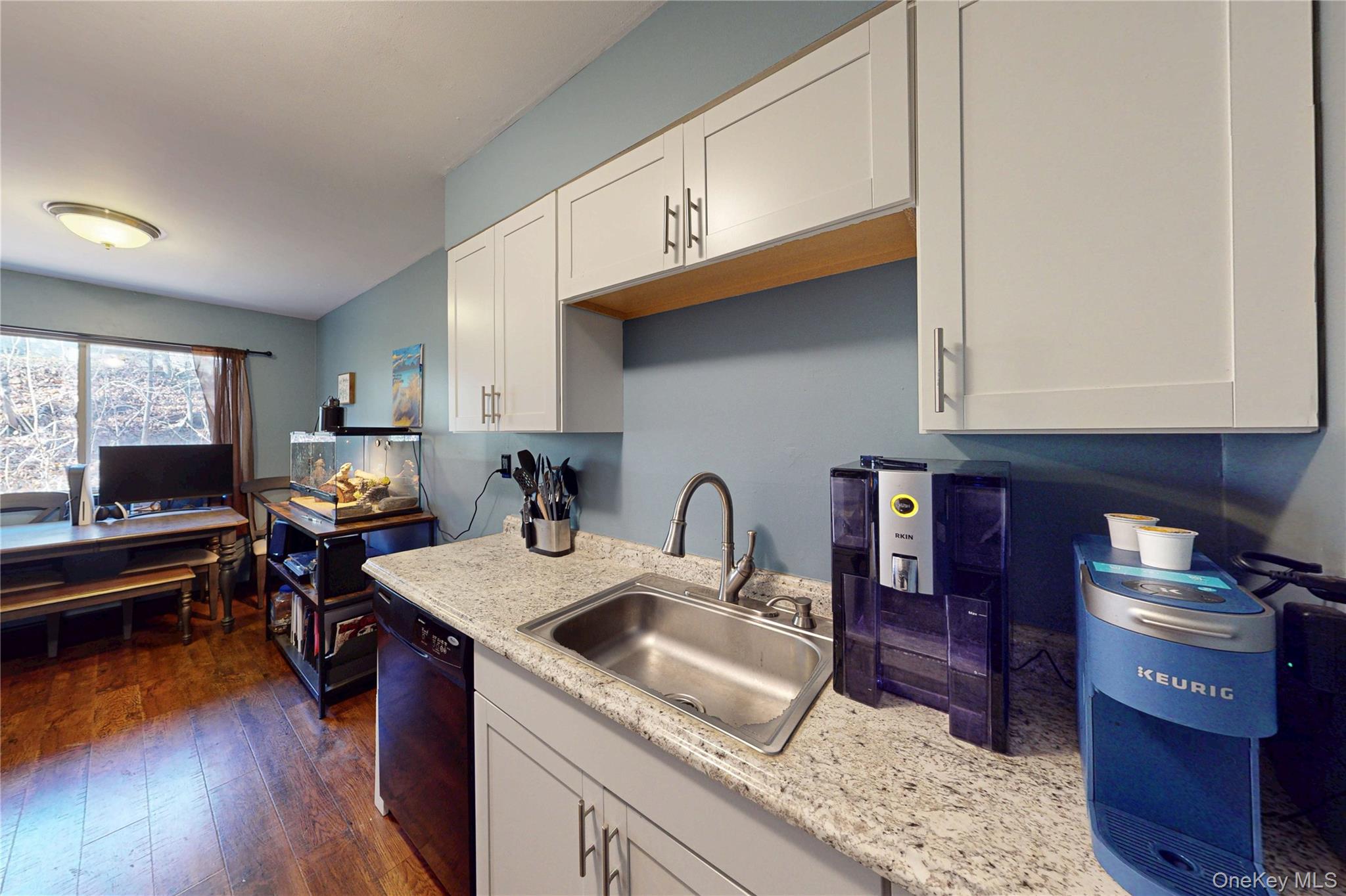 26 Cooper Road, Unit 914 Poughkeepsie, NY 12603 - Photo 9 of 19 View of Kitchen