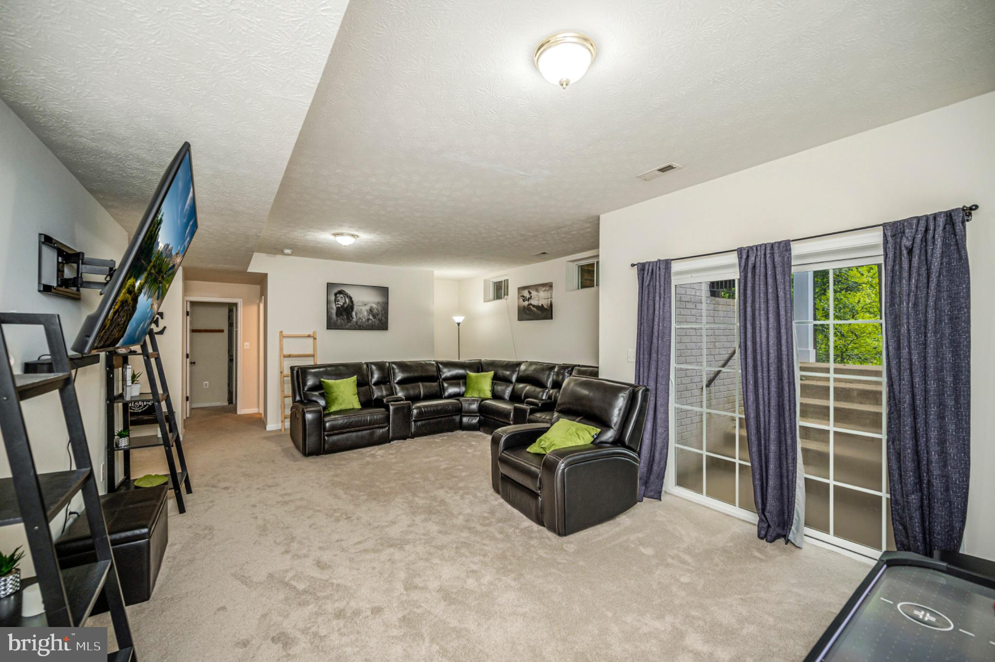 239 Toluca Road Stafford, VA 22556 - Photo 73 of 75 Spacious retreat with natural light.
