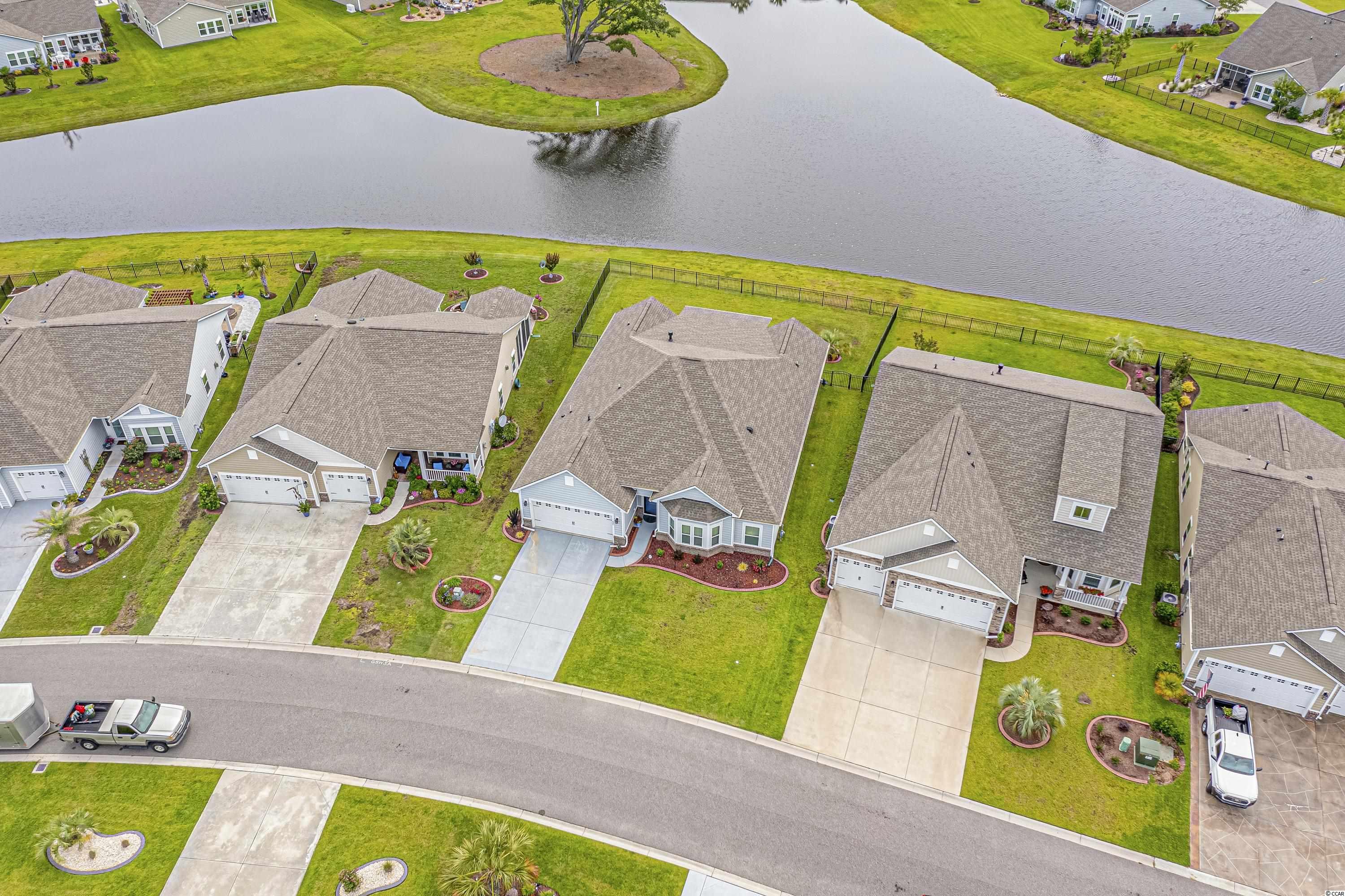 425 Oaklanding Lane Murrells Inlet, SC 29576 - Photo 2 of 40 Gallery Image 2