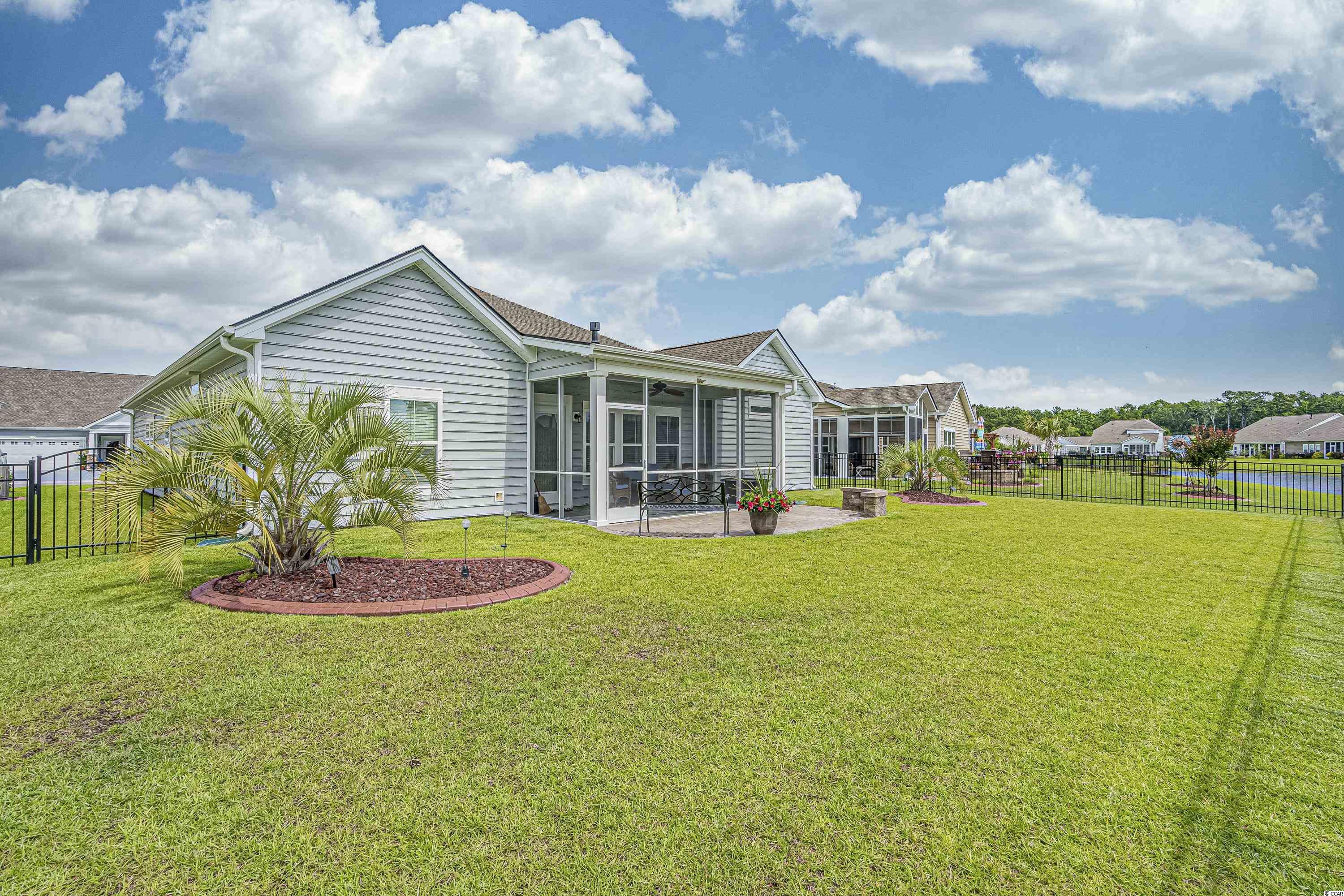 425 Oaklanding Lane Murrells Inlet, SC 29576 - Photo 24 of 40 Gallery Image 24