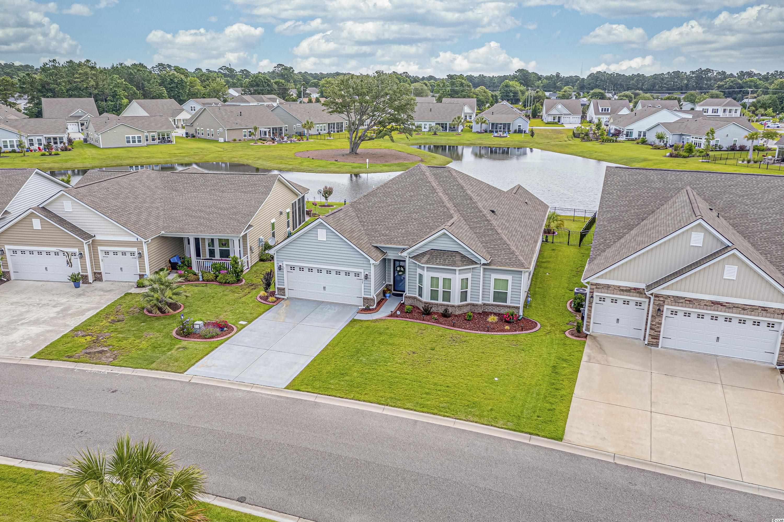 425 Oaklanding Lane Murrells Inlet, SC 29576 - Photo 5 of 40 Gallery Image 5