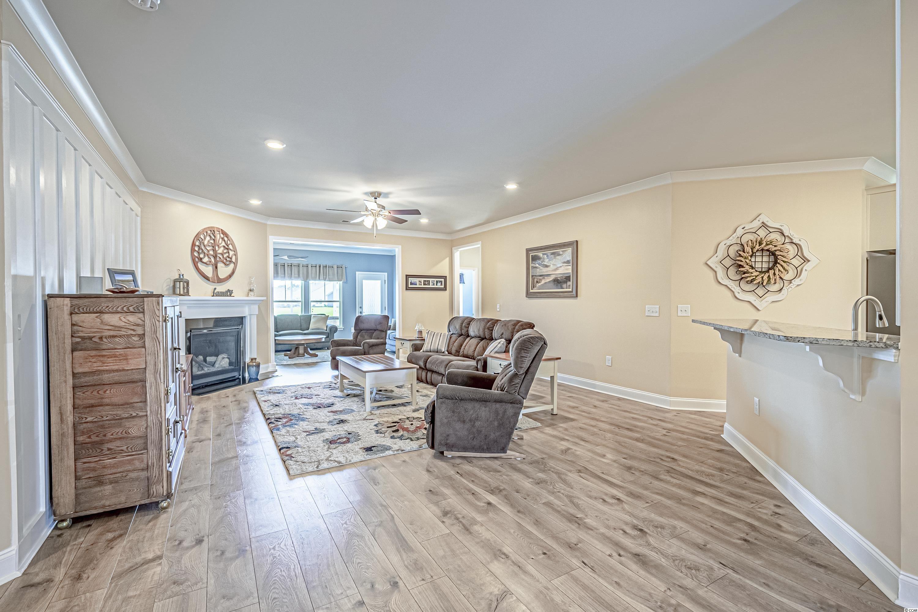 425 Oaklanding Lane Murrells Inlet, SC 29576 - Photo 8 of 40 Gallery Image 8
