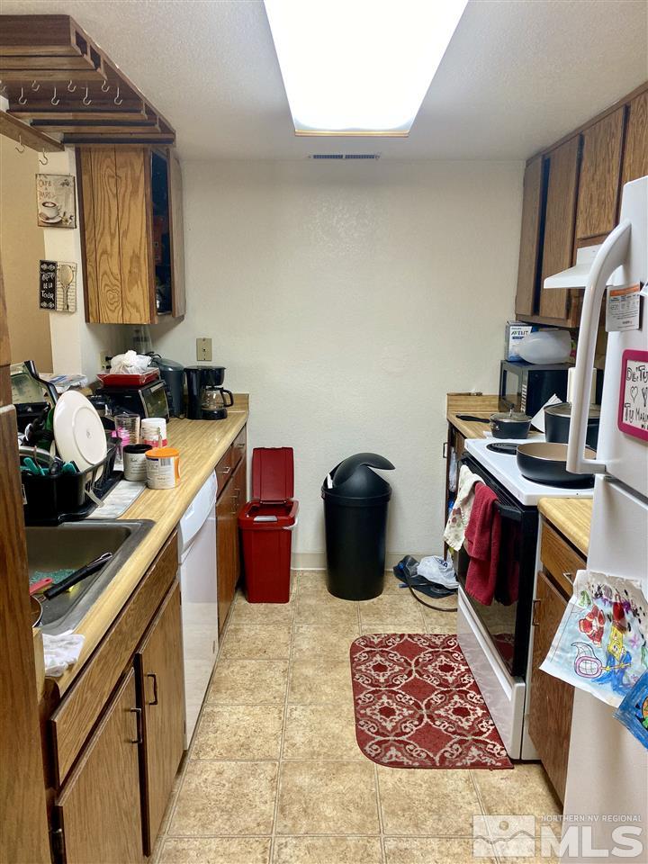 14032 Lear Boulevard Reno, NV 89506 - Photo 4 of 17 Photo 4