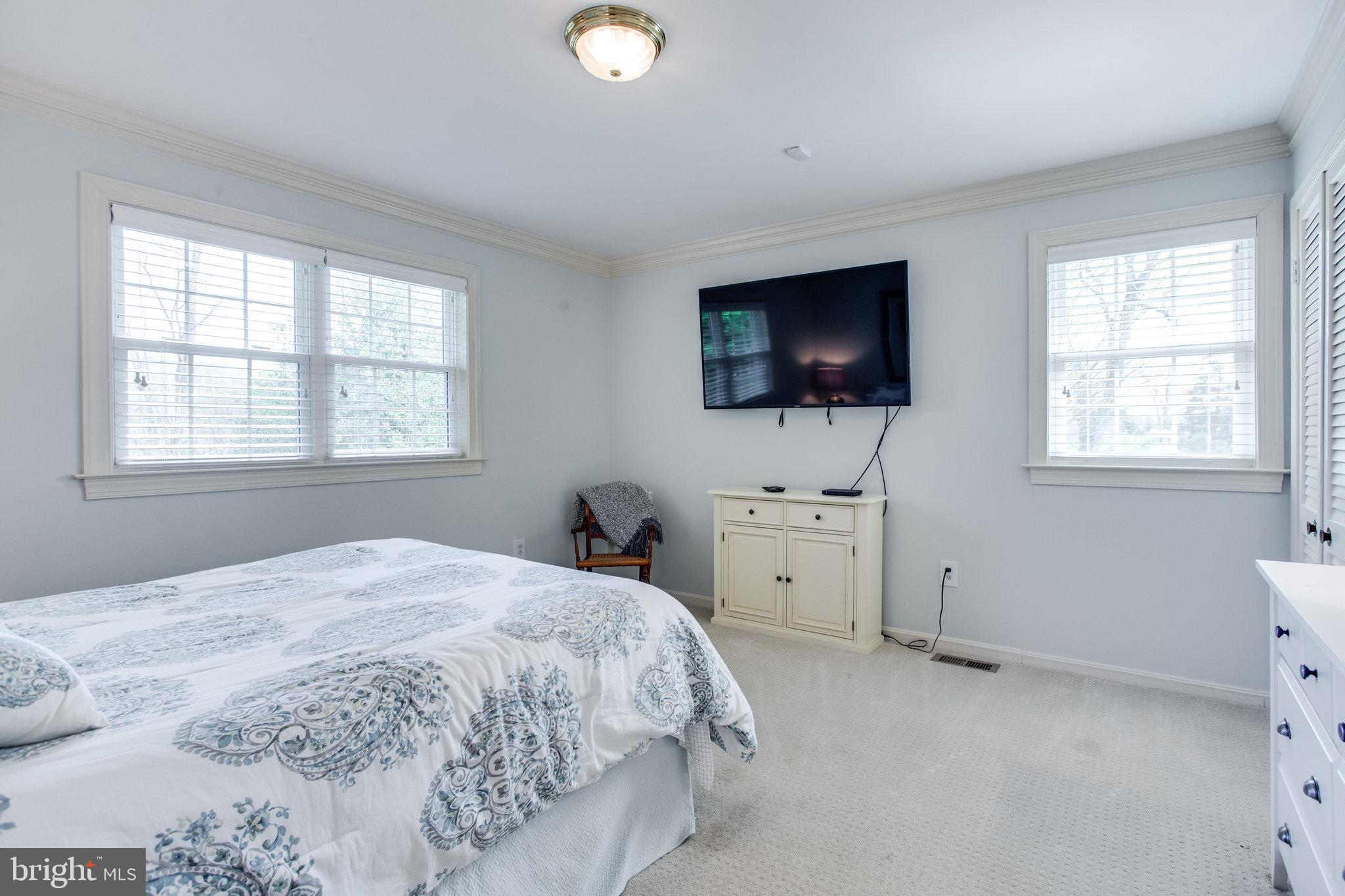 2105 Carrhill Road Vienna, VA 22181 - Photo 28 of 60 2nd Bedroom