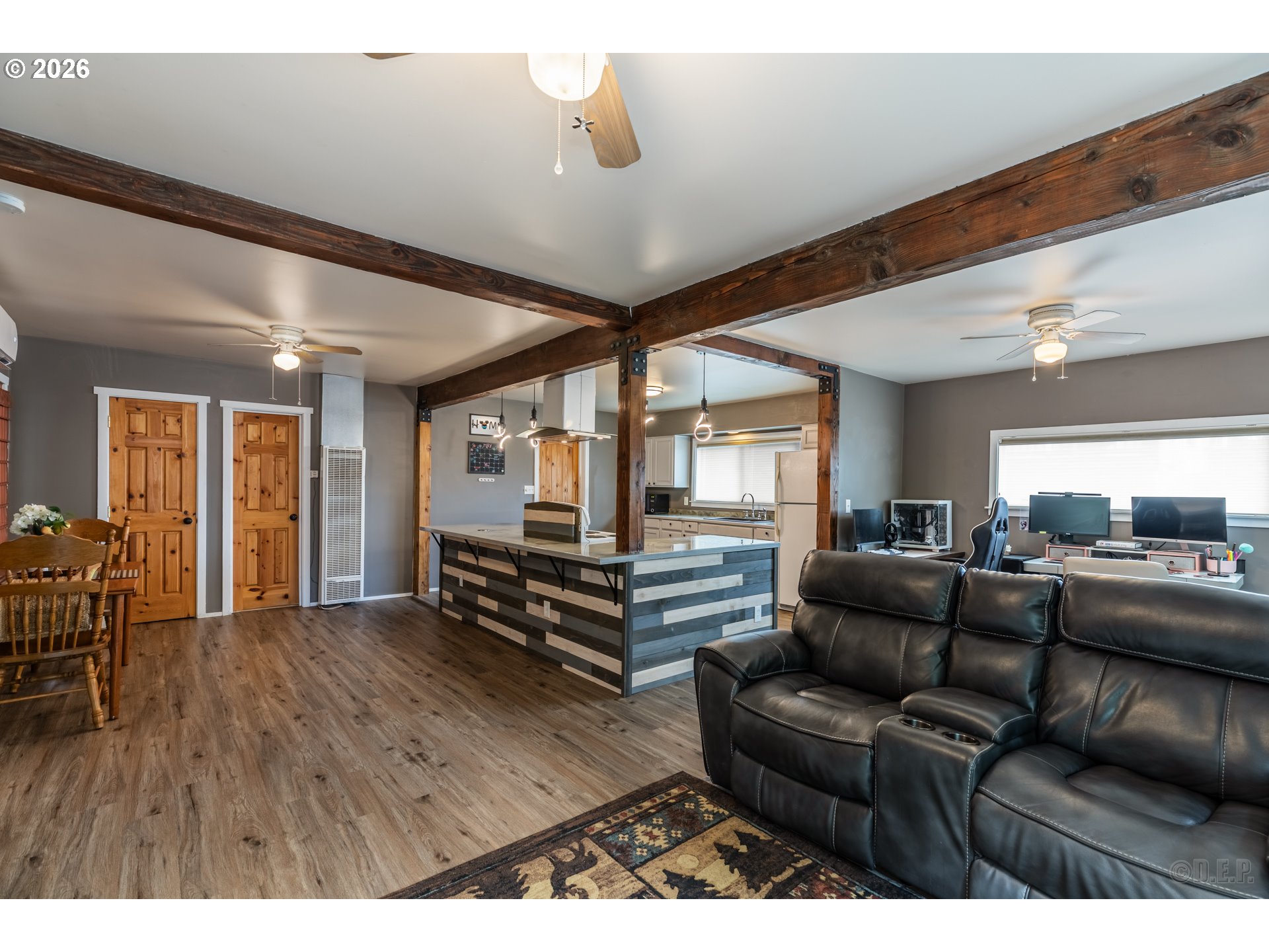 70373 Nicolai Road Rainier, OR 97048 - Photo 5 of 26 Living Room