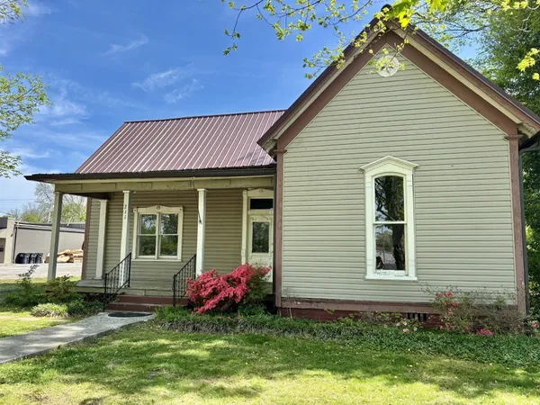 $249,900 | 211 Southeast Atlantic Street, Tullahoma, TN 37388