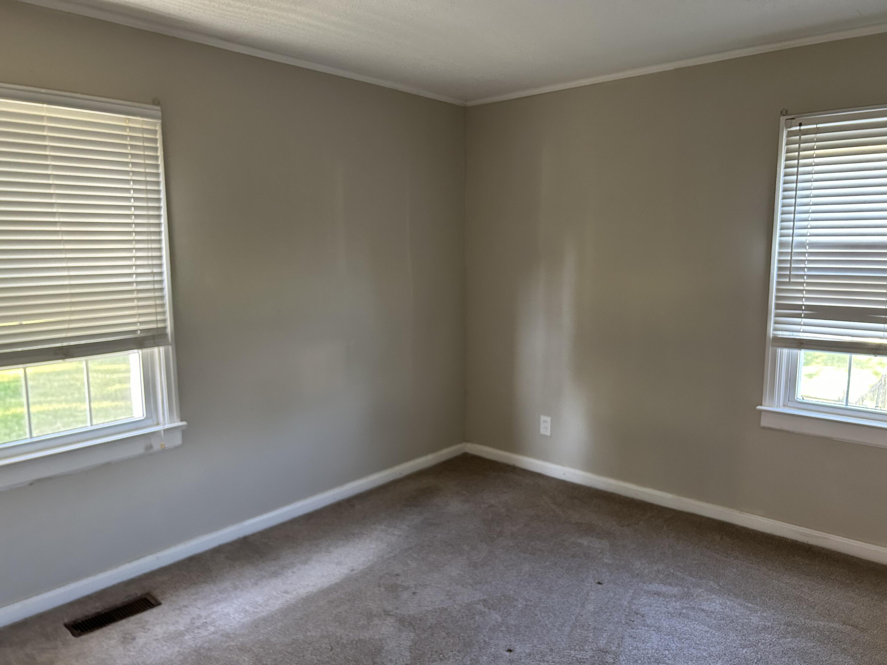 302 Forrest Road Fort Oglethorpe, GA 30742 - Photo 13 of 22 IMG_3996
