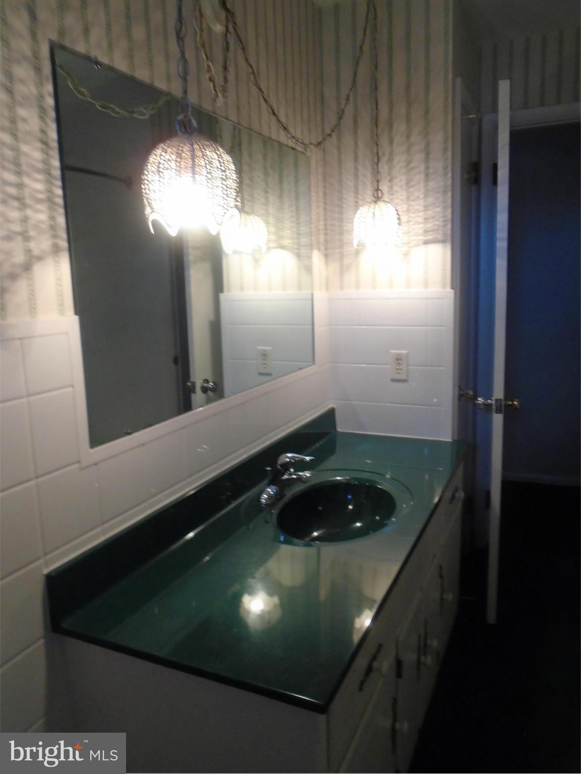 1393 Siloam Road Chambersburg, PA 17201 - Photo 16 of 30 Bath