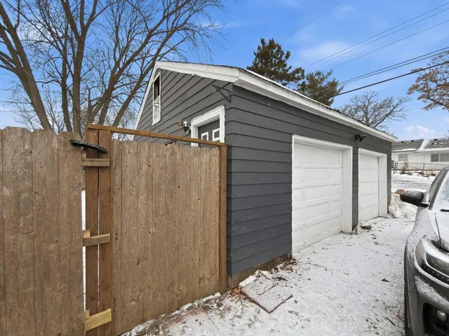 $375,000 | 1201 6th Street East, St. Paul, MN 55106