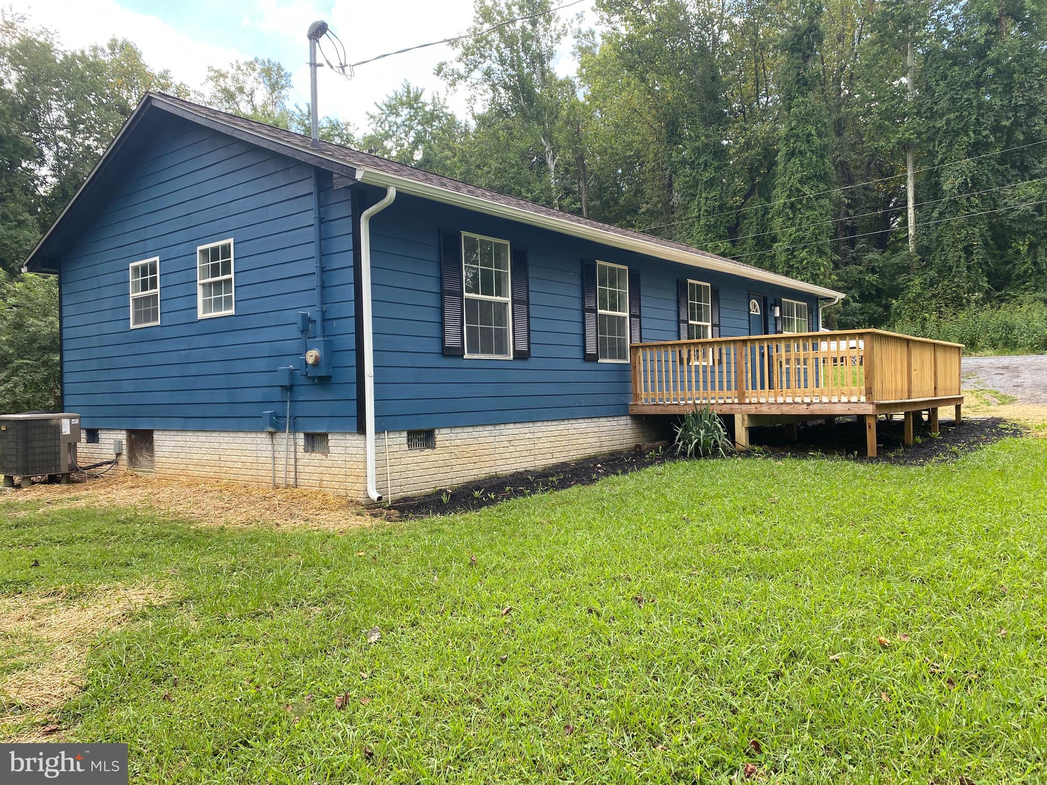 210 Cool Hollow Road Falling Waters, WV 25419 - Photo 6 of 28