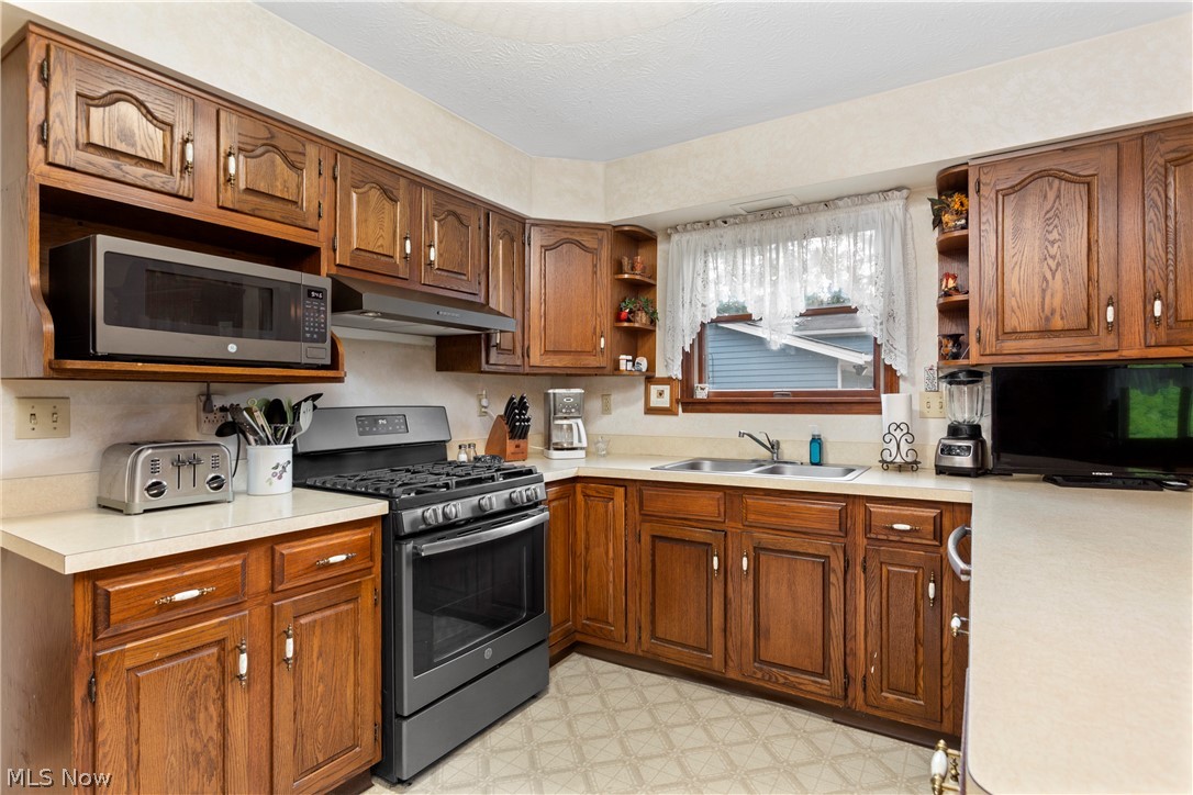 19432 Hunt Road Strongsville, OH 44136 - Photo 11 of 35 Gallery Image 11