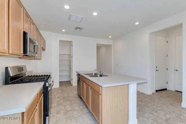 $389,000 | 1674 North Hester Trail, Casa Grande, AZ 85122