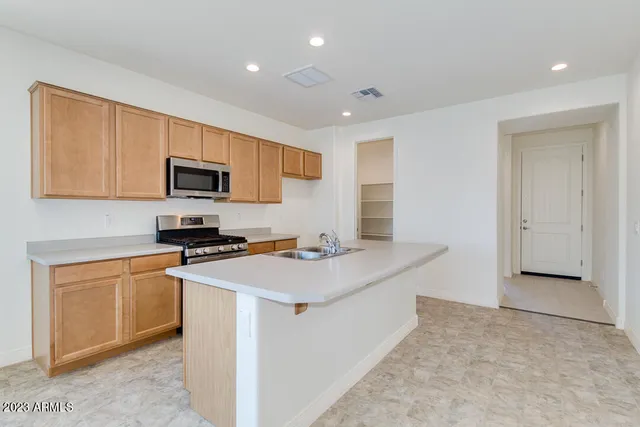 $389,000 | 1674 North Hester Trail, Casa Grande, AZ 85122