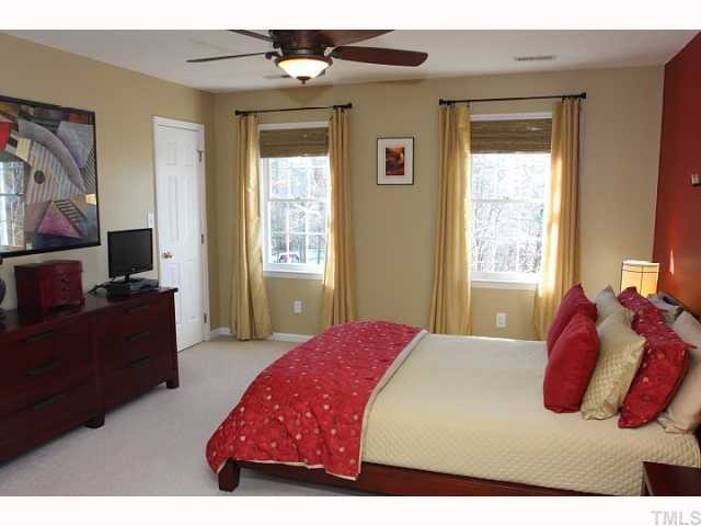 5632 North Hawthorne Way Raleigh, NC 27613 - Photo 7 of 12