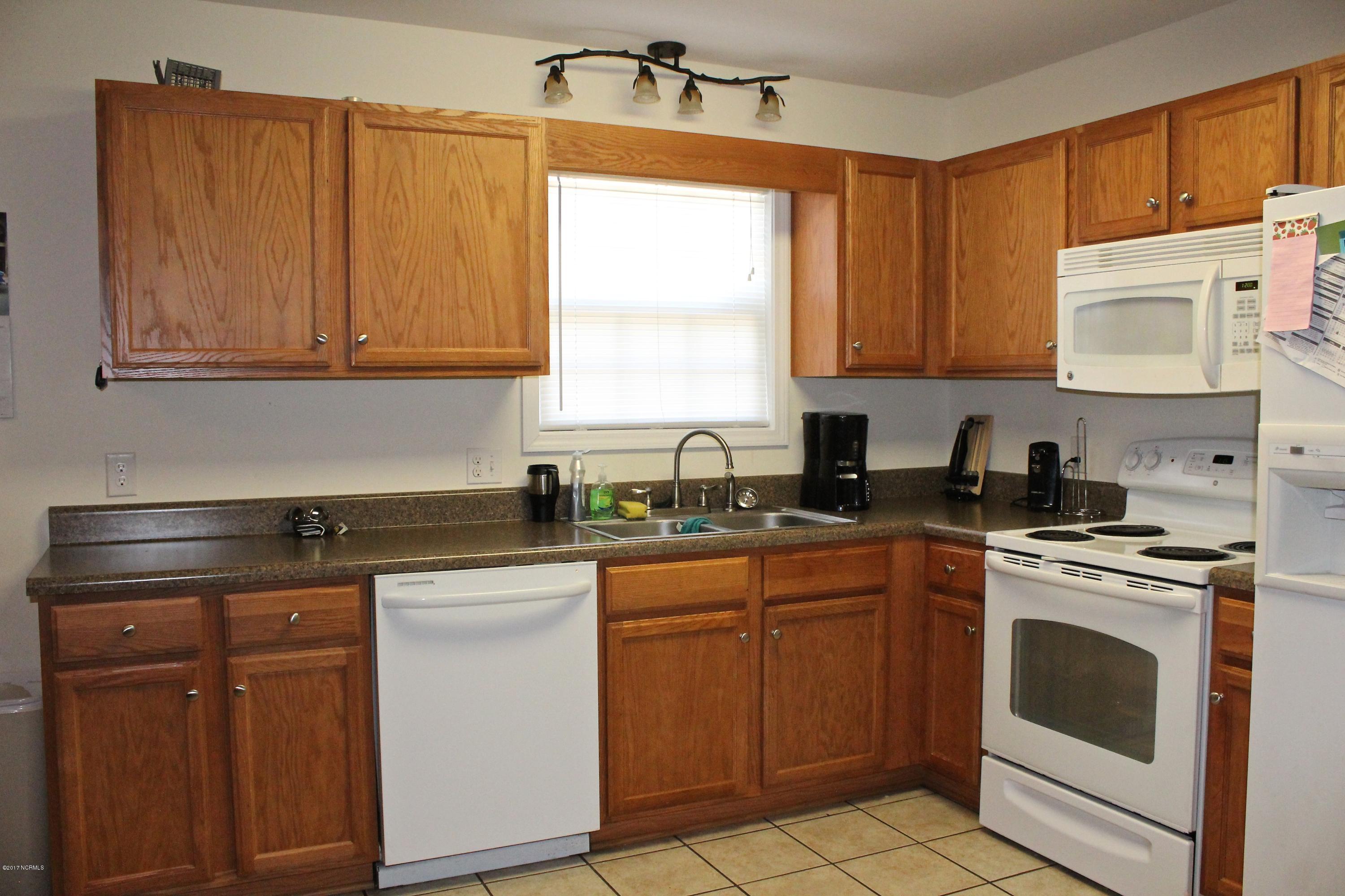 4393 Ritz Circle Shallotte, NC 28470 - Photo 4 of 17 IMG_5725