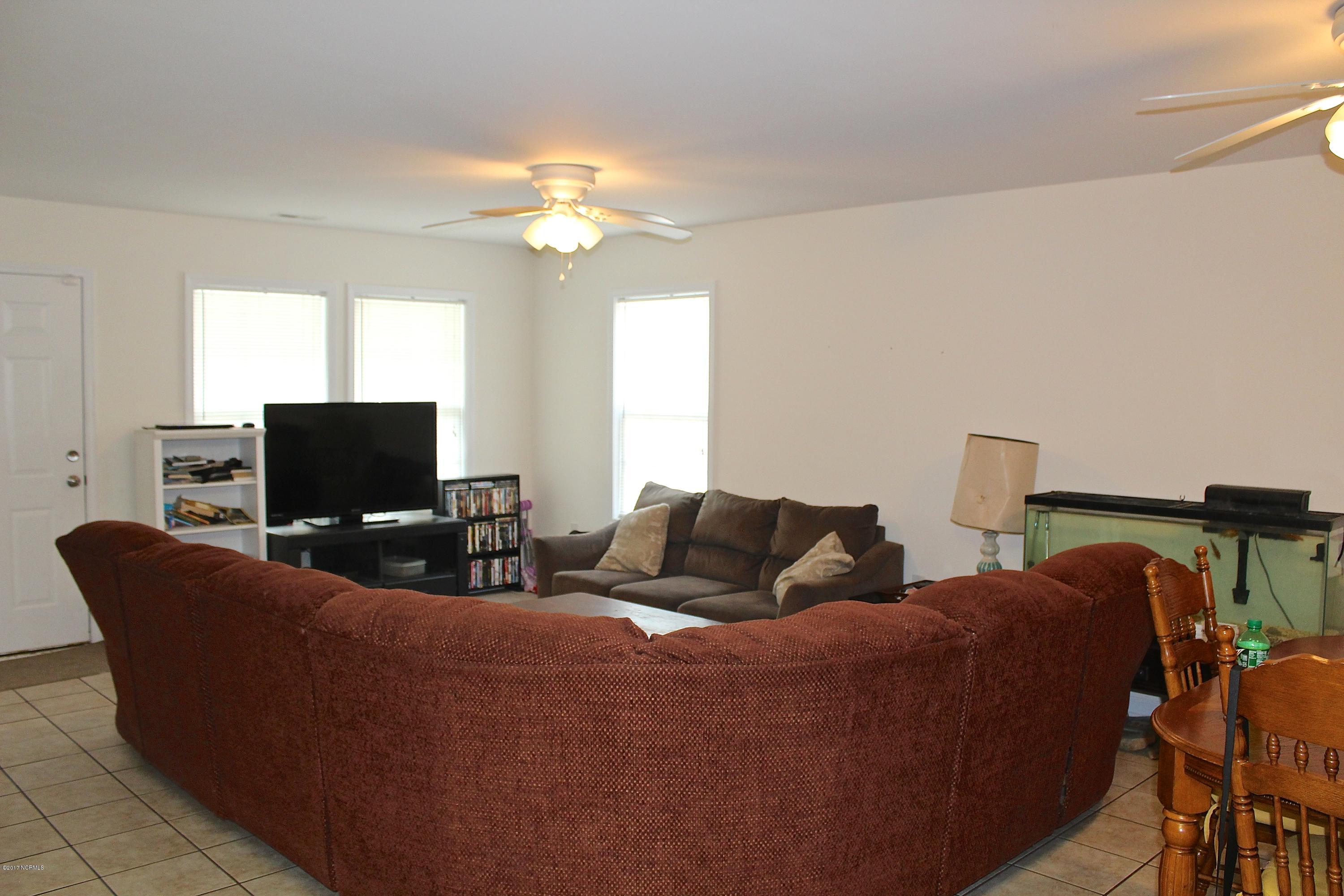 4393 Ritz Circle Shallotte, NC 28470 - Photo 7 of 17 IMG_5728
