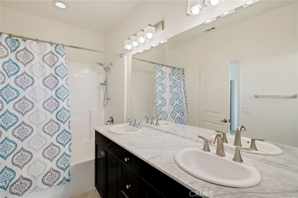 12013 Acadia Court Hawthorne, CA 90250 - Photo 30 of 55