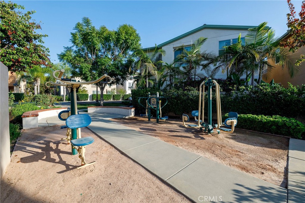 12013 Acadia Court Hawthorne, CA 90250 - Photo 50 of 55