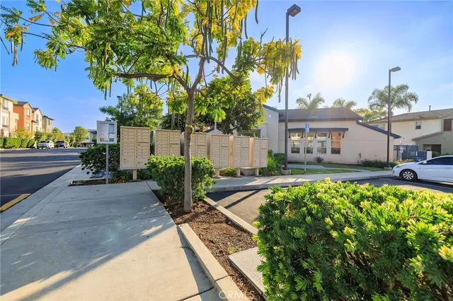 $4,950 | 12013 Acadia Court, Hawthorne, CA 90250