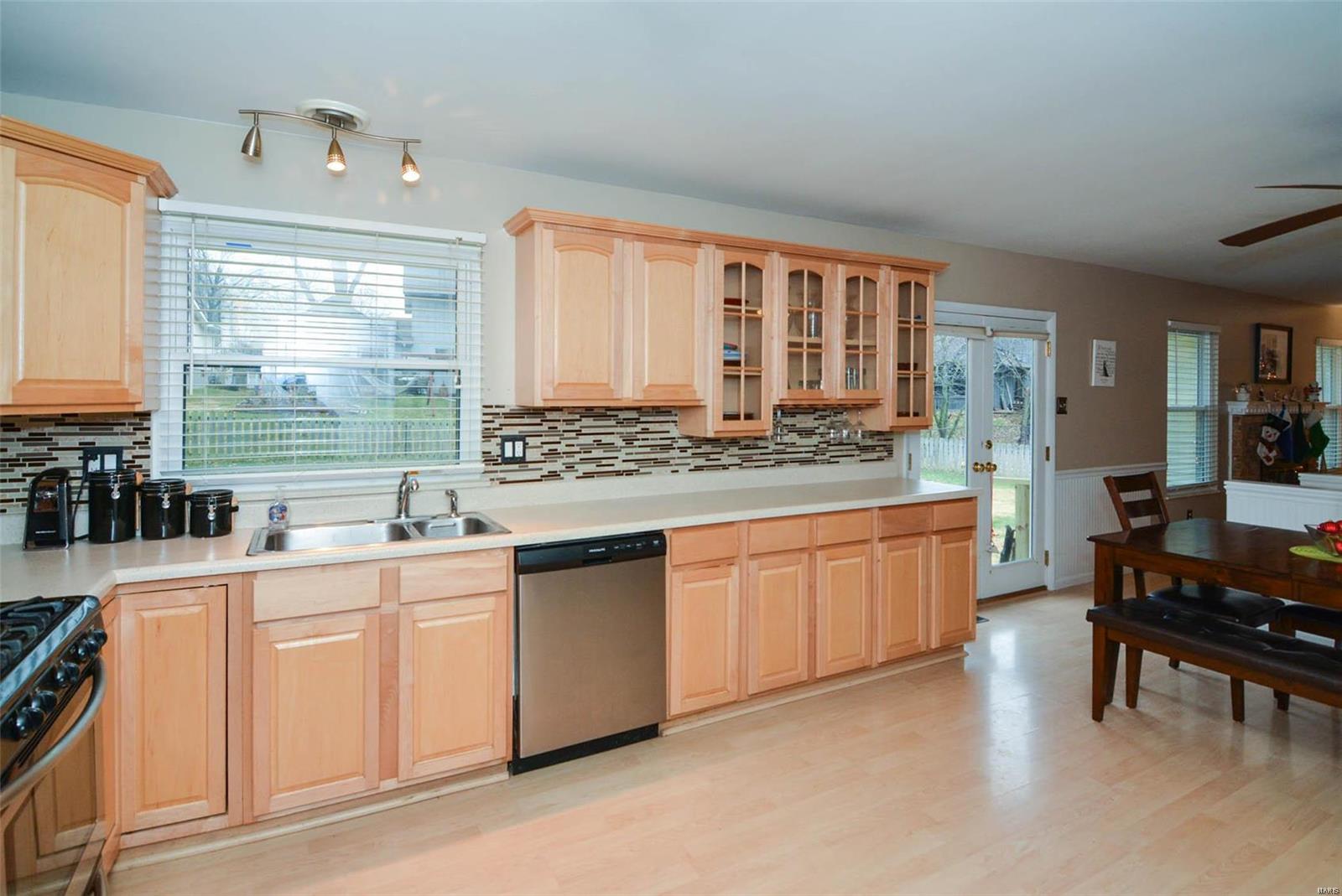 614 Cliff Cave Road St. Louis, MO 63129 - Photo 14 of 36