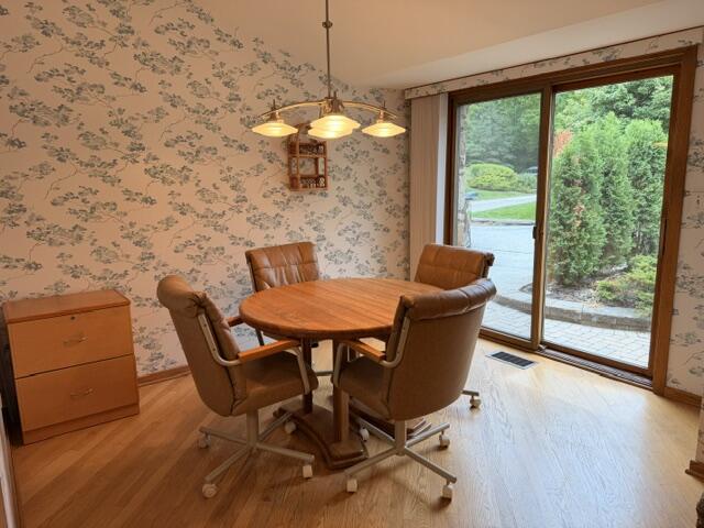235 Elm Grove Road, Unit A Brookfield, WI 53005 - Photo 13 of 41 Dinette