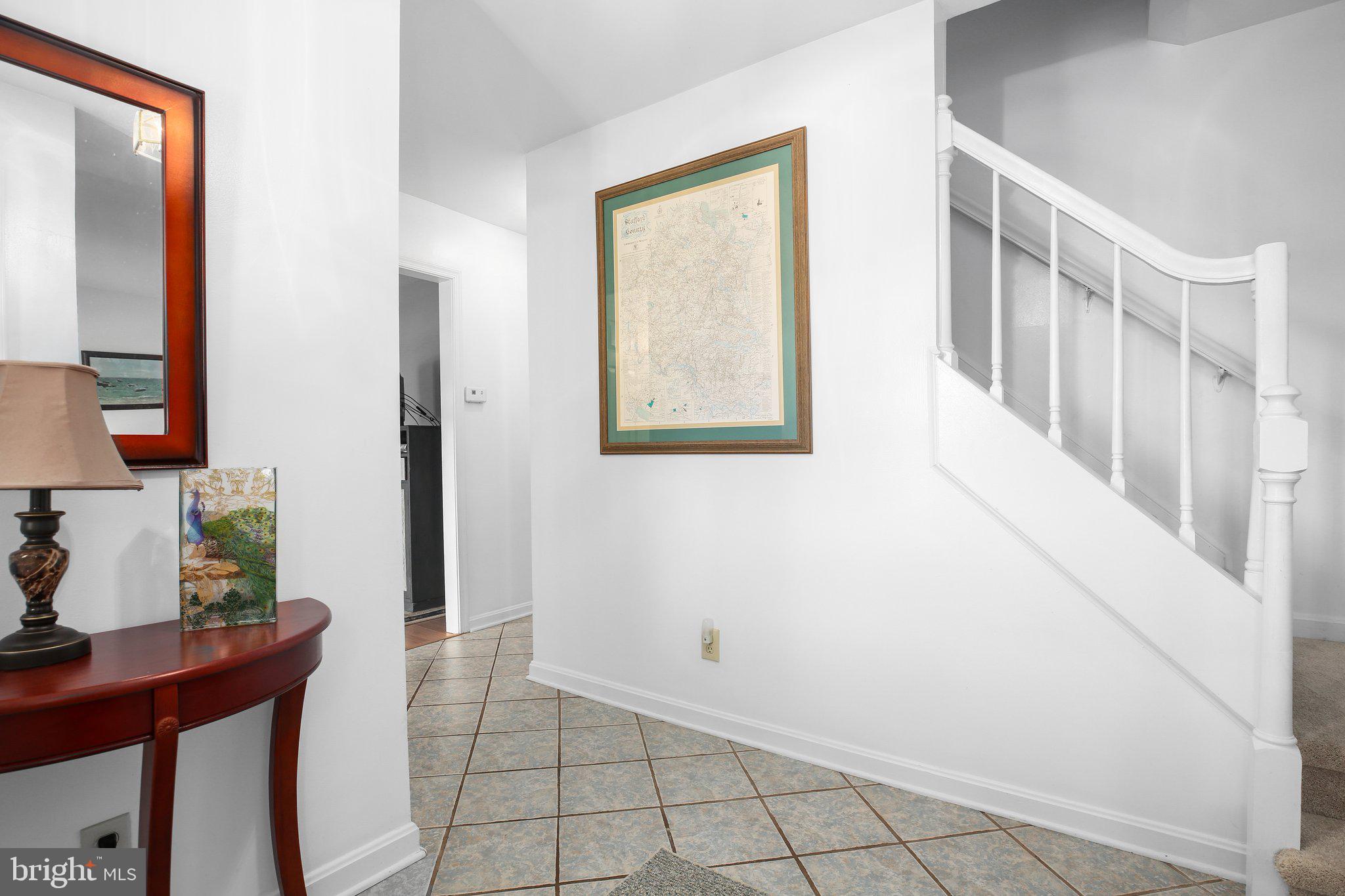 2122 Sebastian Road Fredericksburg, VA 22405 - Photo 19 of 50 Great foyer for greeting visitors!