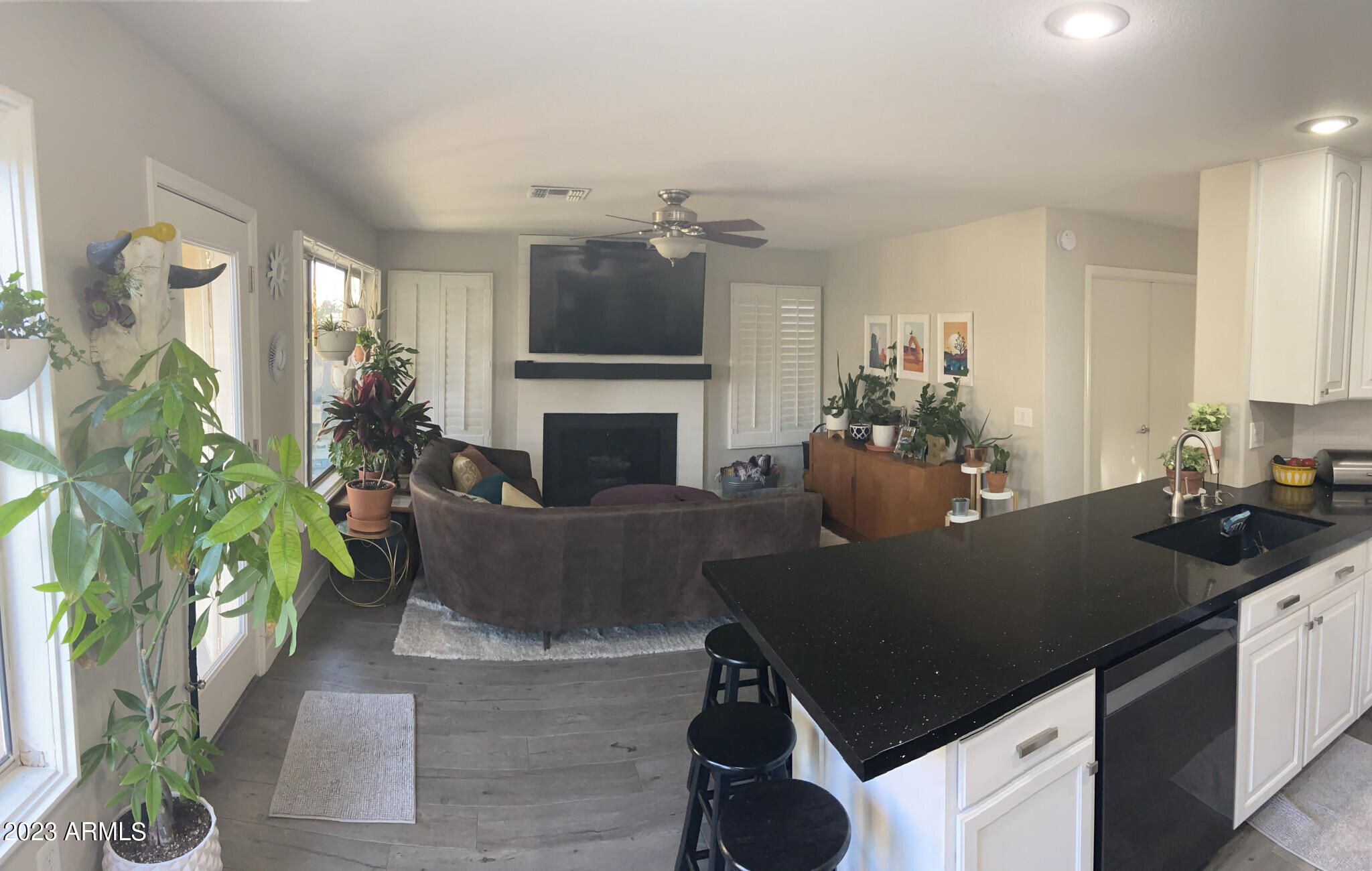 453 West Colt Road Tempe, AZ 85284 - Photo 8 of 21 8) 31627-64b6ca78e4e45