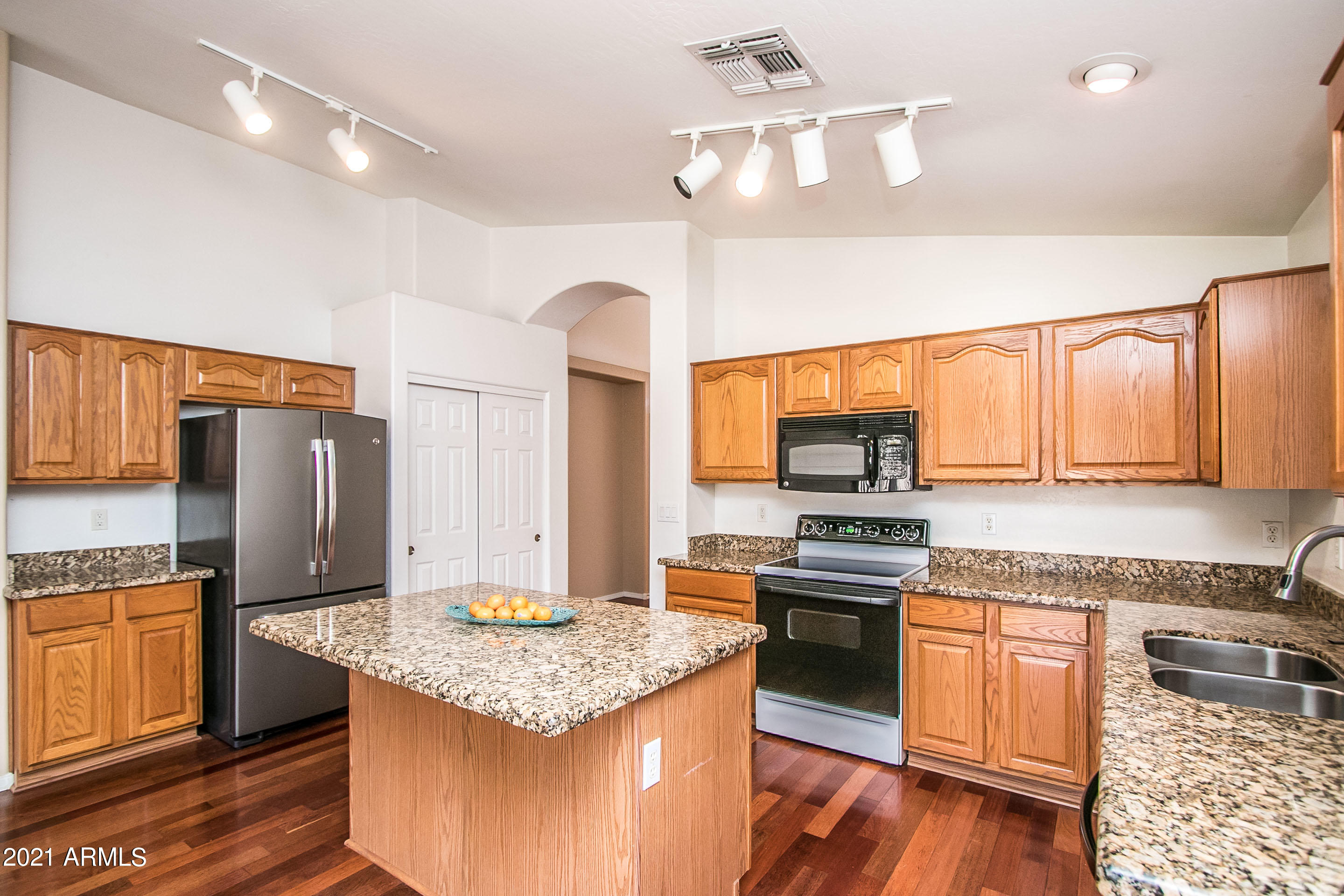 11006 West Granada Road Avondale, AZ 85392 - Photo 11 of 32 Granada Rd-15