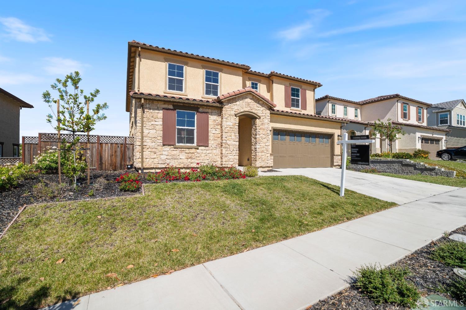 5532 Shell Rdg Way Antioch, CA 94531 - Photo 4 of 50