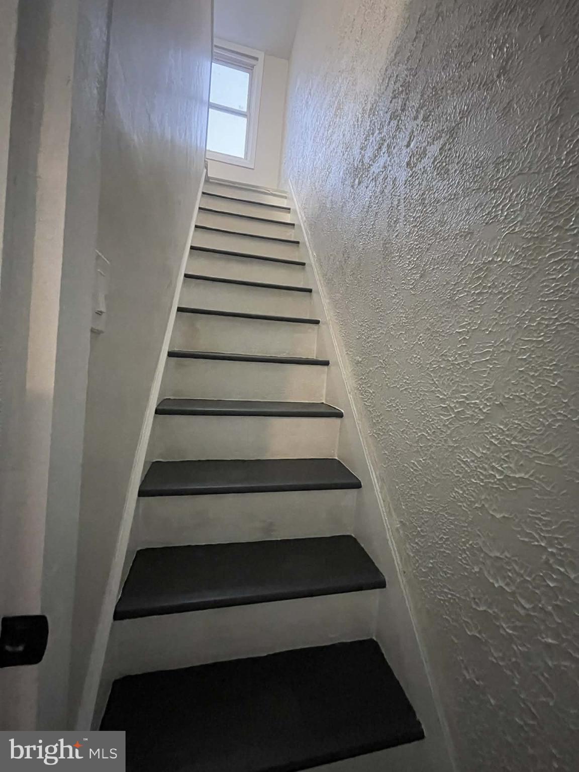 124 Pear Street Reading, PA 19601 - Photo 9 of 19 a view of entryway