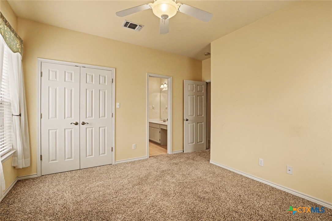 307 West Main Street Stockdale, TX 78160 - Photo 27 of 36 an empty room with a bathroom