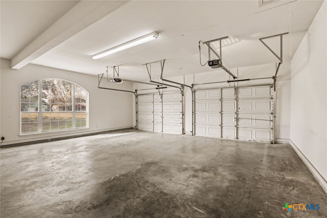 307 West Main Street Stockdale, TX 78160 - Photo 36 of 36 a view of a garage