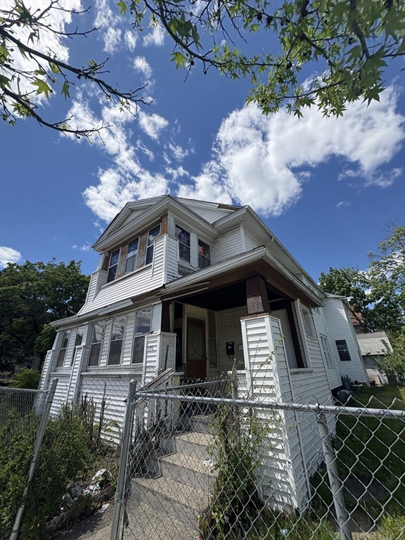 646-648 Carew Street Springfield, MA 01104 - Photo 4 of 6