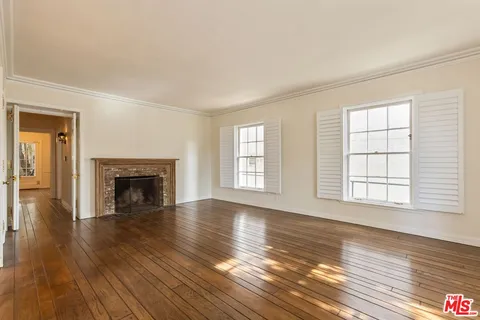 $4,500,000 | 10637 Ashton Avenue, Los Angeles, CA 90024