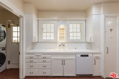 $4,500,000 | 10637 Ashton Avenue, Los Angeles, CA 90024