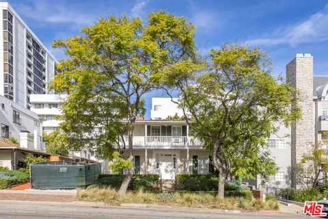 $4,500,000 | 10637 Ashton Avenue, Los Angeles, CA 90024