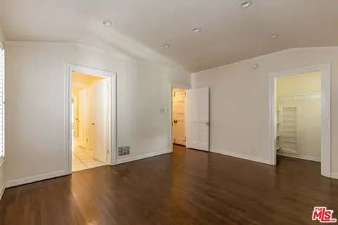 $4,500,000 | 10637 Ashton Avenue, Los Angeles, CA 90024